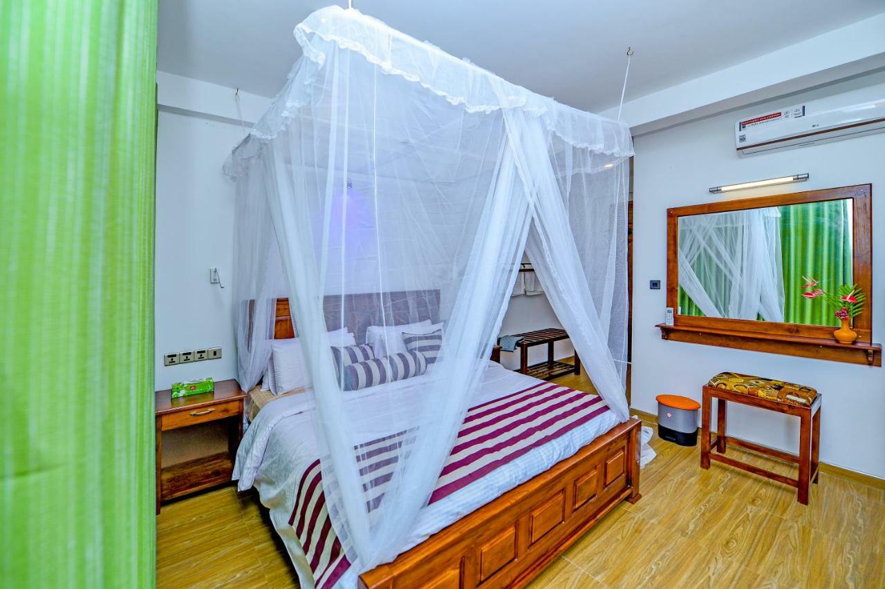 Third Eye Ella Hotel Luaran gambar